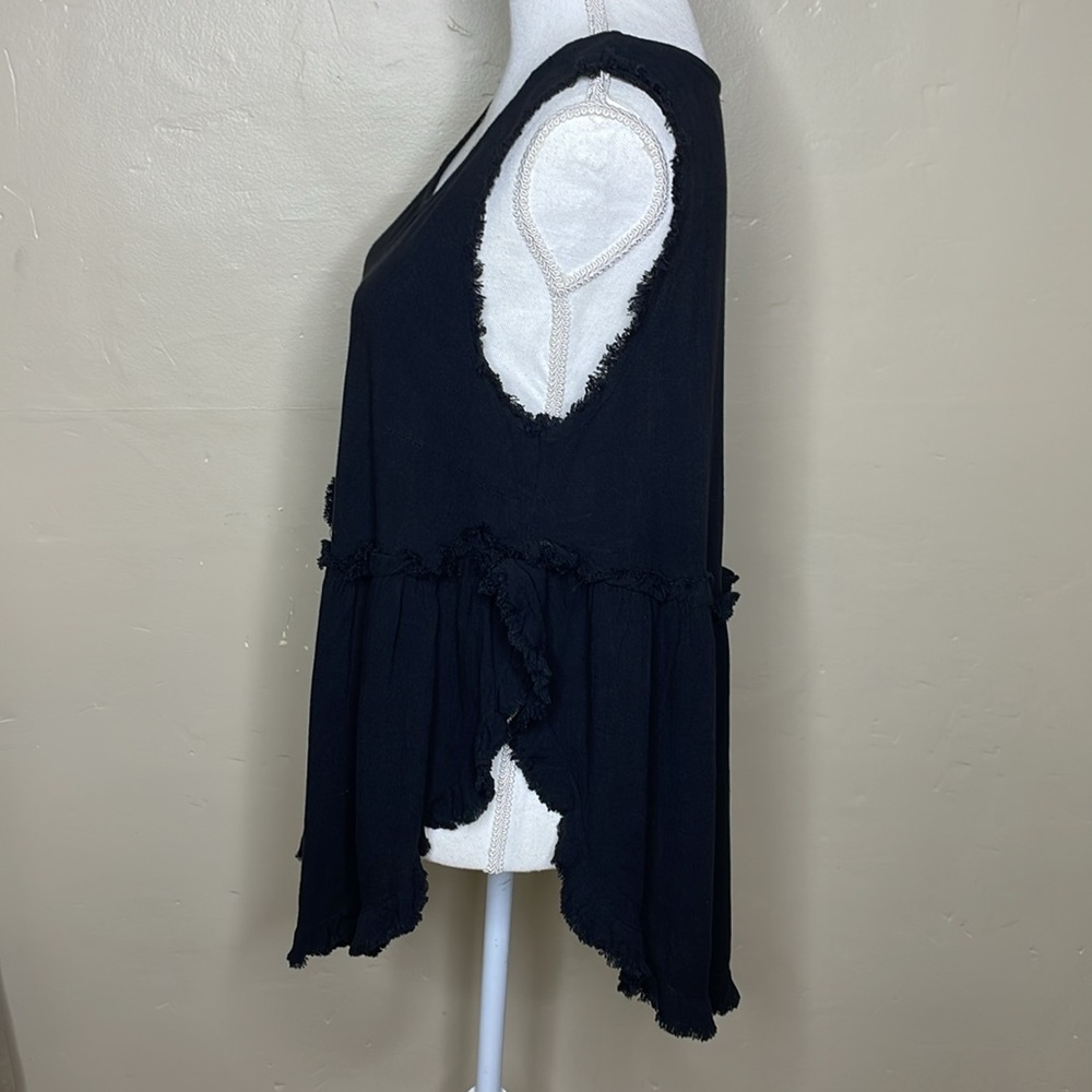 UMGEE Top Black Linen Blend Popover BOHO Side Splits to Waist Sleeveless Small - Picture 2 of 12